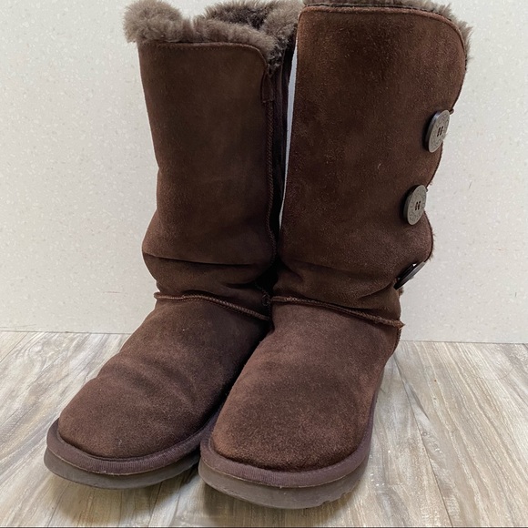 Warm and cozy UGGS boots - winter ready - Picture 2 of 9